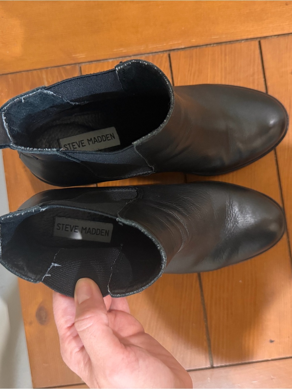 Steve Madden Black Leather Chukka Boots